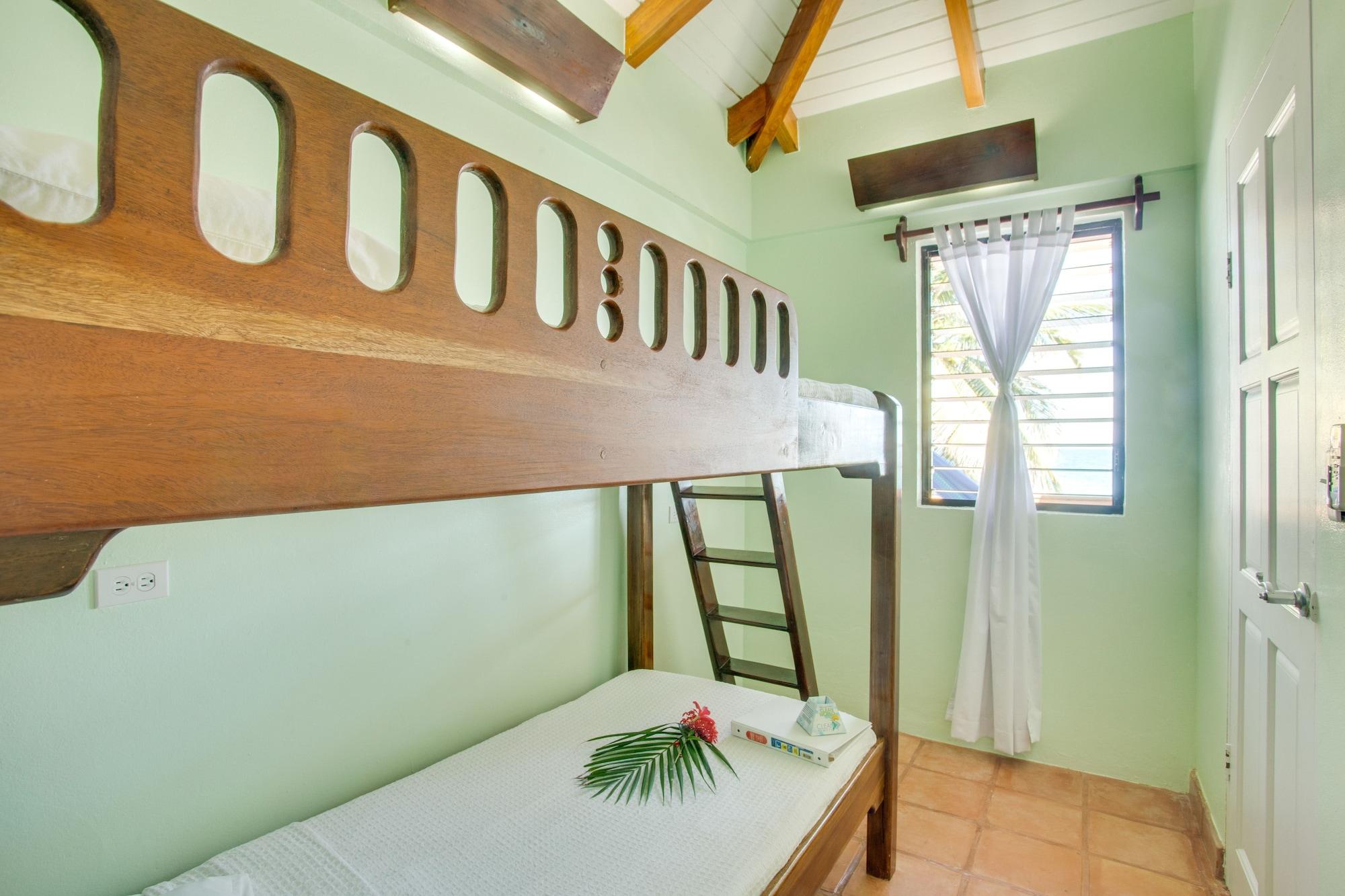 Robert's Grove Beach Resort Placencia Exterior foto